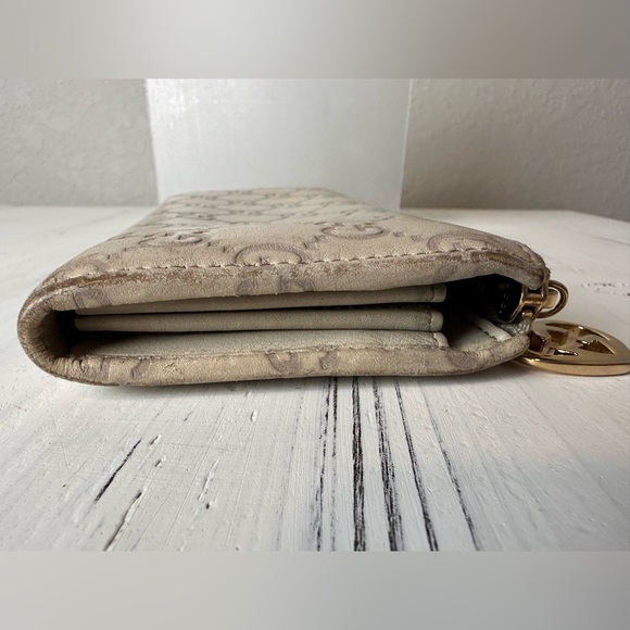 SOLD Gucci Long Zippy Wallet - Picture 6 of 8
